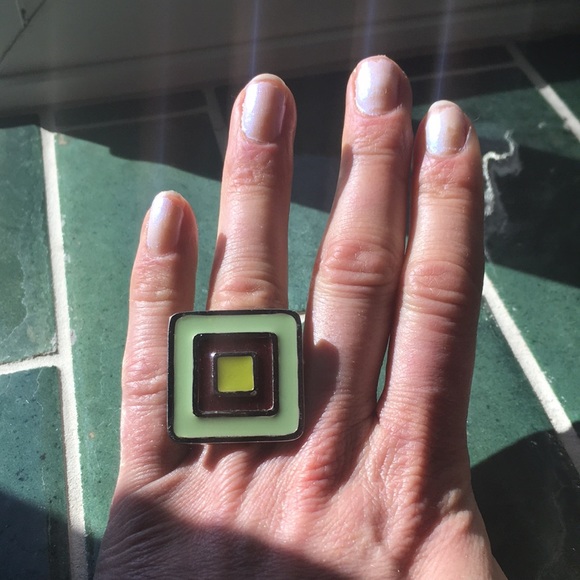 Colette Malouf for Hard Candy ring - Picture 8 of 9